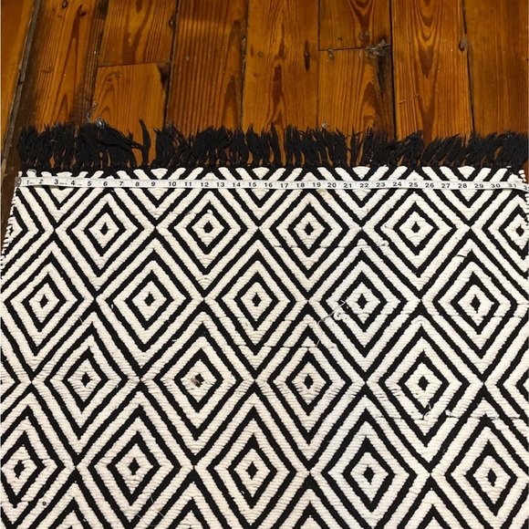Chevron Print Rug - Picture 2 of 3